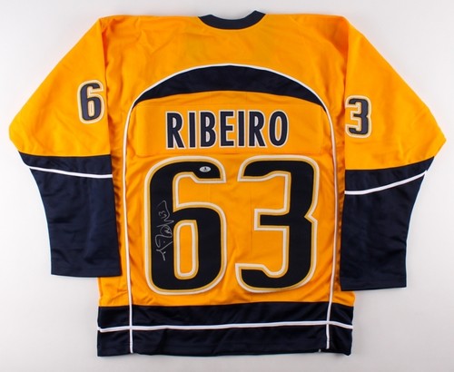 Mike Ribeiro Signed Nashville Predators Jersey (Beckett COA) - Picture 1 of 5