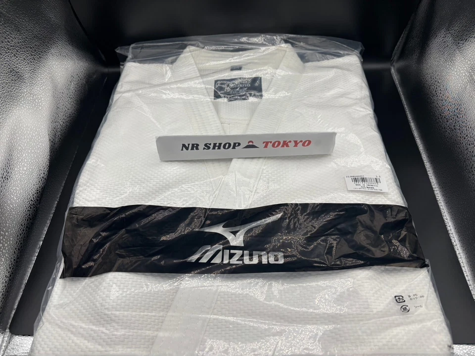 Chaqueta de Judo Gi MIZUNO JAPÓN Judogi YUSHO Doble Tejido Modelo 22JM6A8201 Nueva Foto 2 de 4