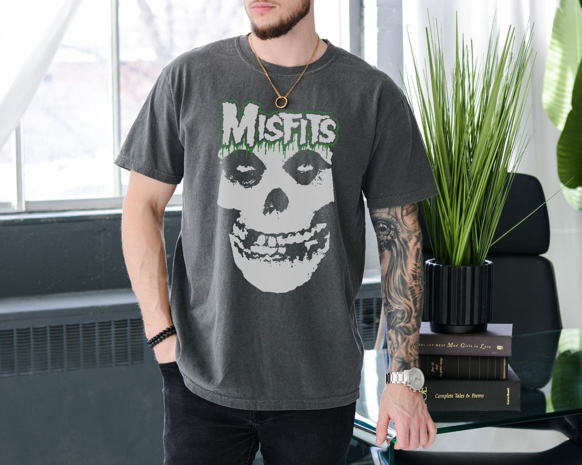 Misfits Crimson Ghost T-Shirt 80s Punk Rock Vintage Blac Comfort
