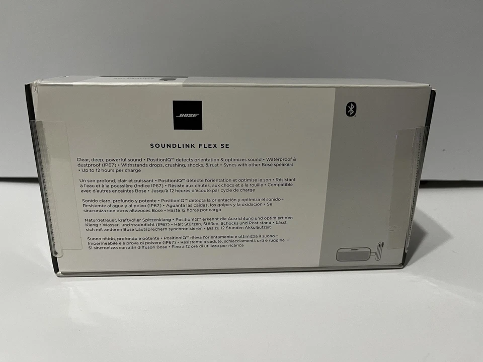 Bose SoundLink Flex Outdoor Bluetooth Waterproof Speaker - Image 3 of 4