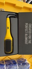 Drybar The Brush Crush Heated Straightening S...