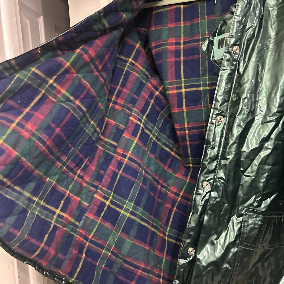 Chaqueta Wippette XL Verde Vinilo Impermeable Abrigo de Lluvia Forrado a Cuadros y Franela Con Capucha Foto 4 de 4