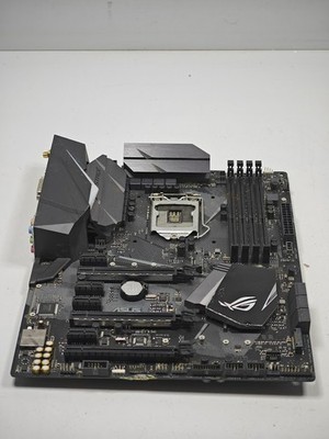 ASUS ROG Strix Z270E Gaming Motherboard - Defekt, Für Teile