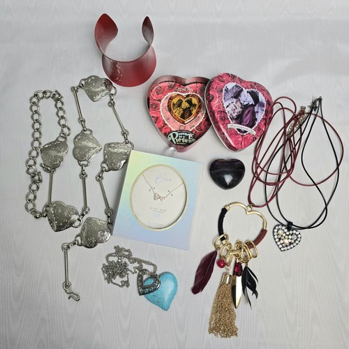 Valentinstag Halsketten Kette Gürtel Broschen Amethyst Herz Modeschmuck Konvolut - Bild 1 von 12