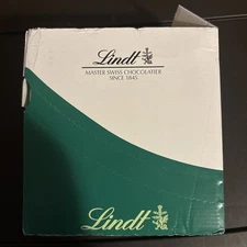 Lindt Dubai Style Chocolate Bar - 5.3oz box of 14 