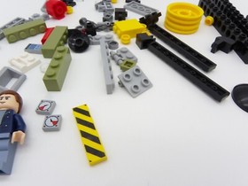 LEGO Teenage Mutant Ninja Turtles: Turtle Van Takedown 79115 Partial Set 65/353