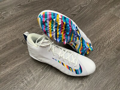 nike crucial catch cleats