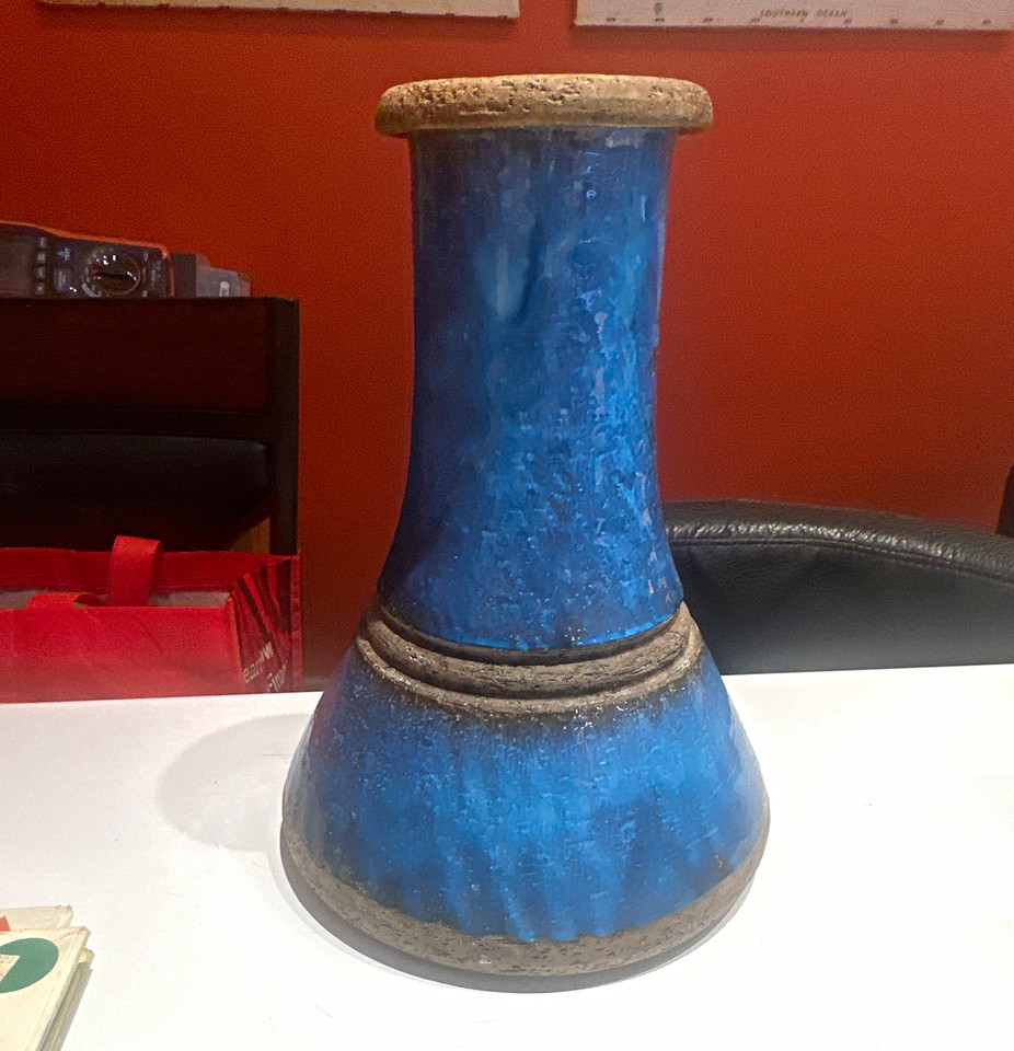 Mid Century Modern Raymor Bitossi Italy Large 10 3/4" Tall Blue Pottery Vase
