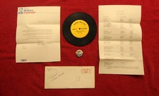 GEORGE WALLACE   1968 CAMPAIGN PACKAGE   BUTTON, LETTER, LOCATION LETTER, 33RPM