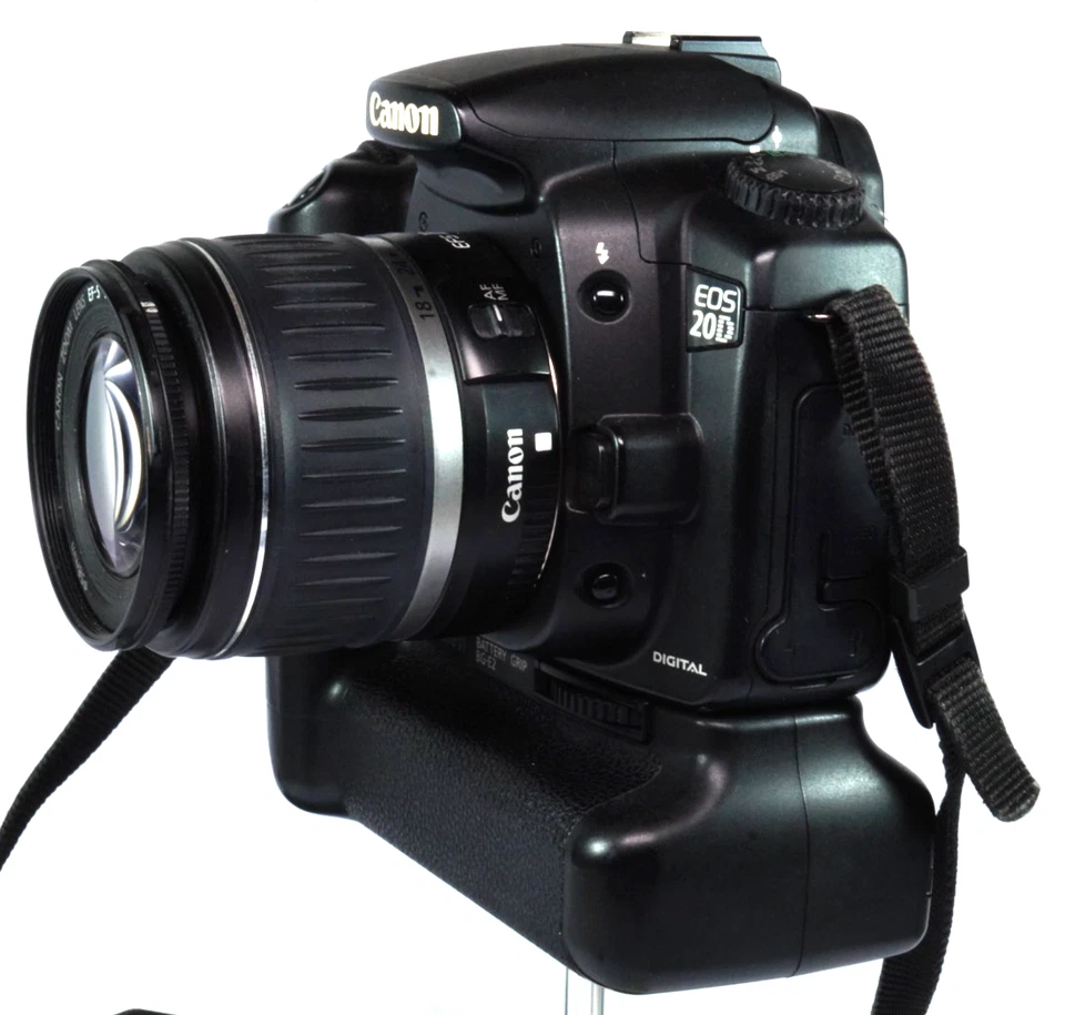 Canon EOS 20D 8.2mp DSLR + 18-55 + BG-E2 2 Batts & Ch. WO.  Card - Image 3 of 4