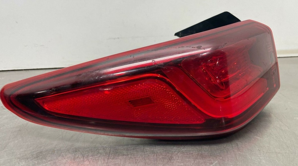 2019 Hyundai Kona Ironman Driver Left Outer Quarter Tail Light Upper  92401-j901
