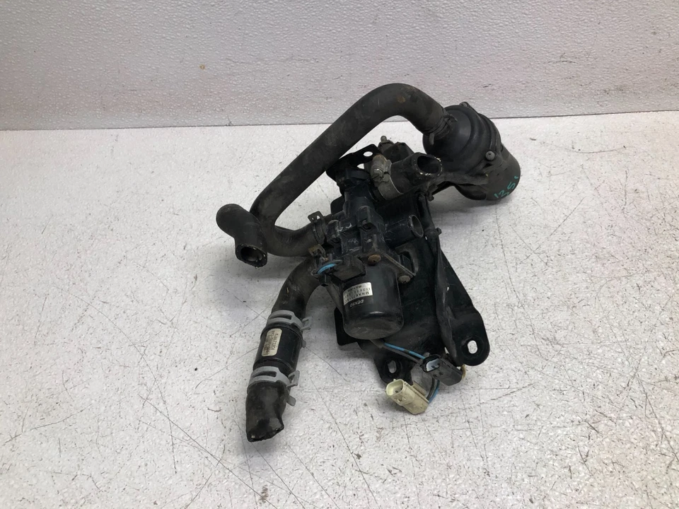 Tubo de manguera de bomba de agua eléctrica auxiliar Jaguar XK8 XKR 2001-2006 1351 FABRICANTE DE EQUIPOS ORIGINALES Foto 4 de 4