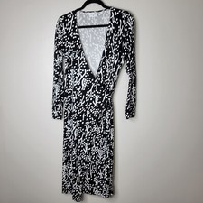 Diane Von Furstenberg & Target M Black & White Print Long Sleeve Wrap Dress