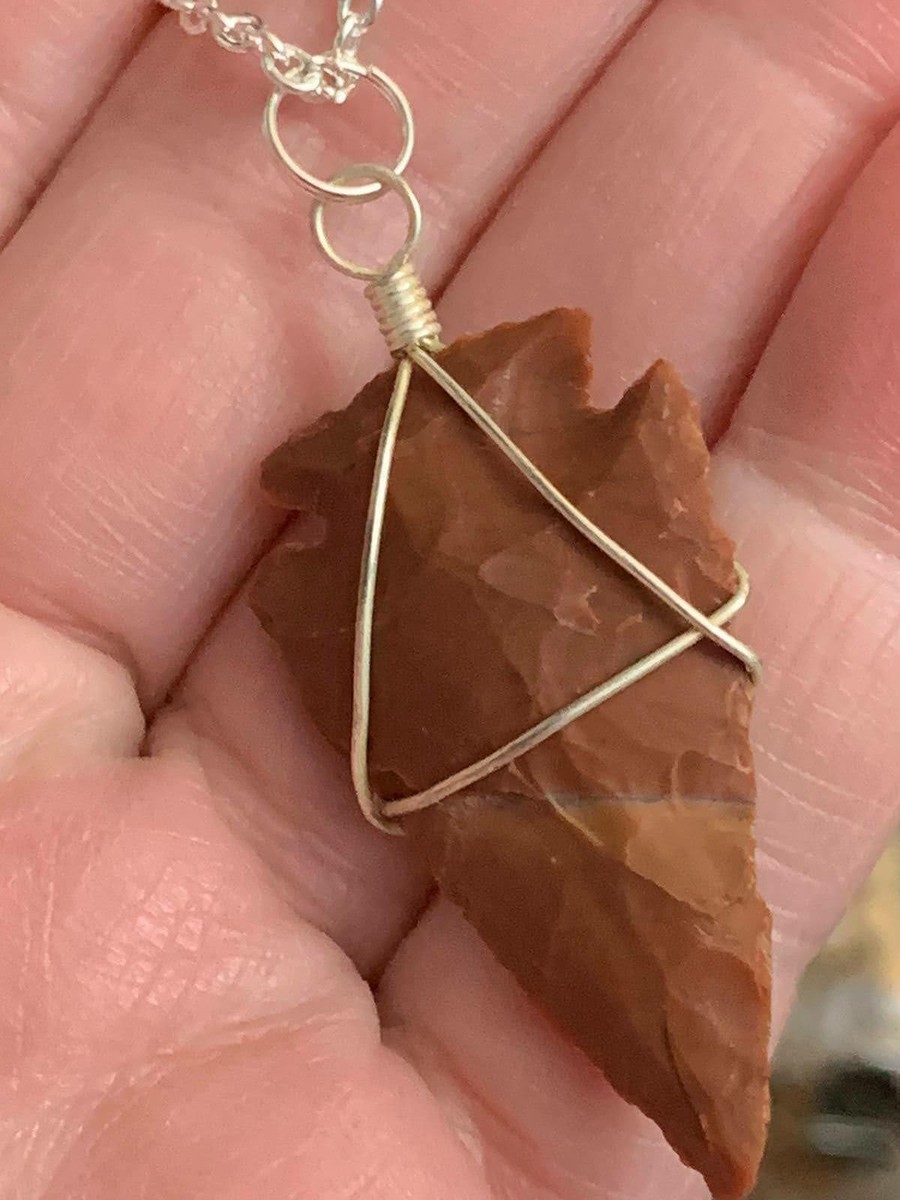 Native American Cherokee Arrowhead Real Stone Pendant Charm D-1489