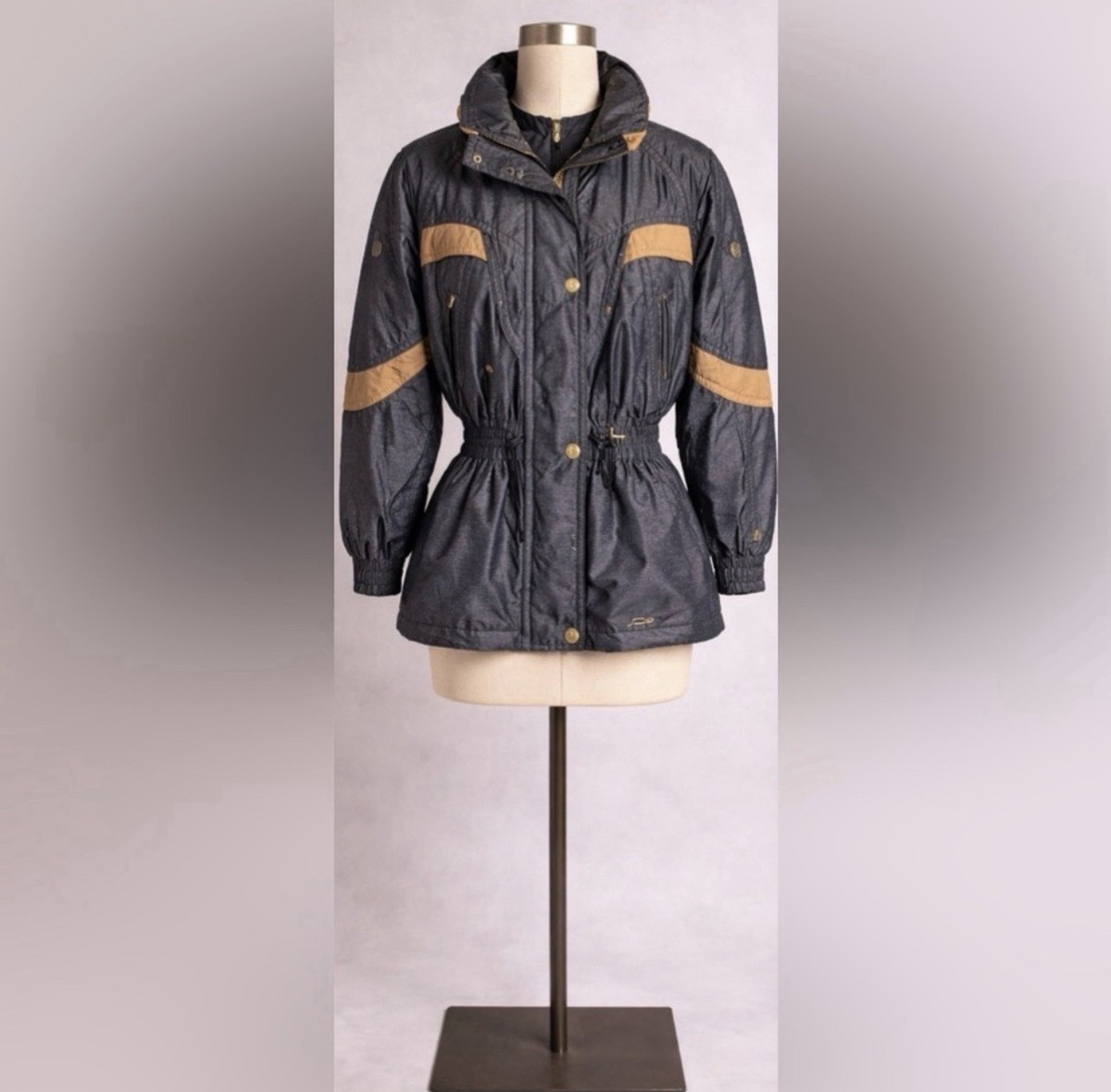 Vintage 90s DESCENTE Luxury Ski Puffer Jacket Gray Black Bronze