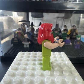 LEGO Minifigure - DC Comics Super Heroes - POISON IVY - Mint Mini Figure Minifig