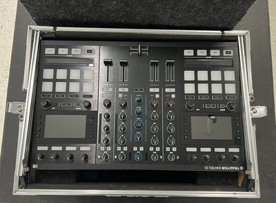 TRAKTOR KONTROL S5 W/ CASE (PD2091657)