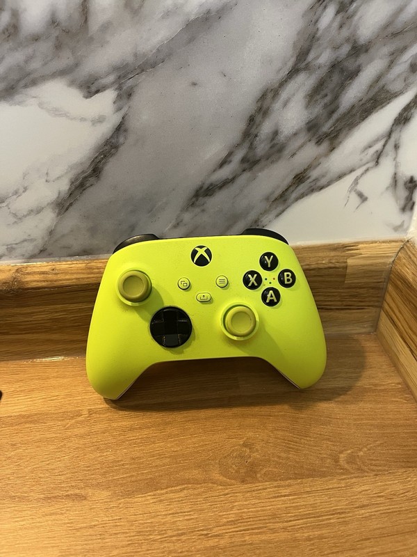 Microsoft Xbox Series X|S Wireless Controller Electric Volt STICK DRIFT