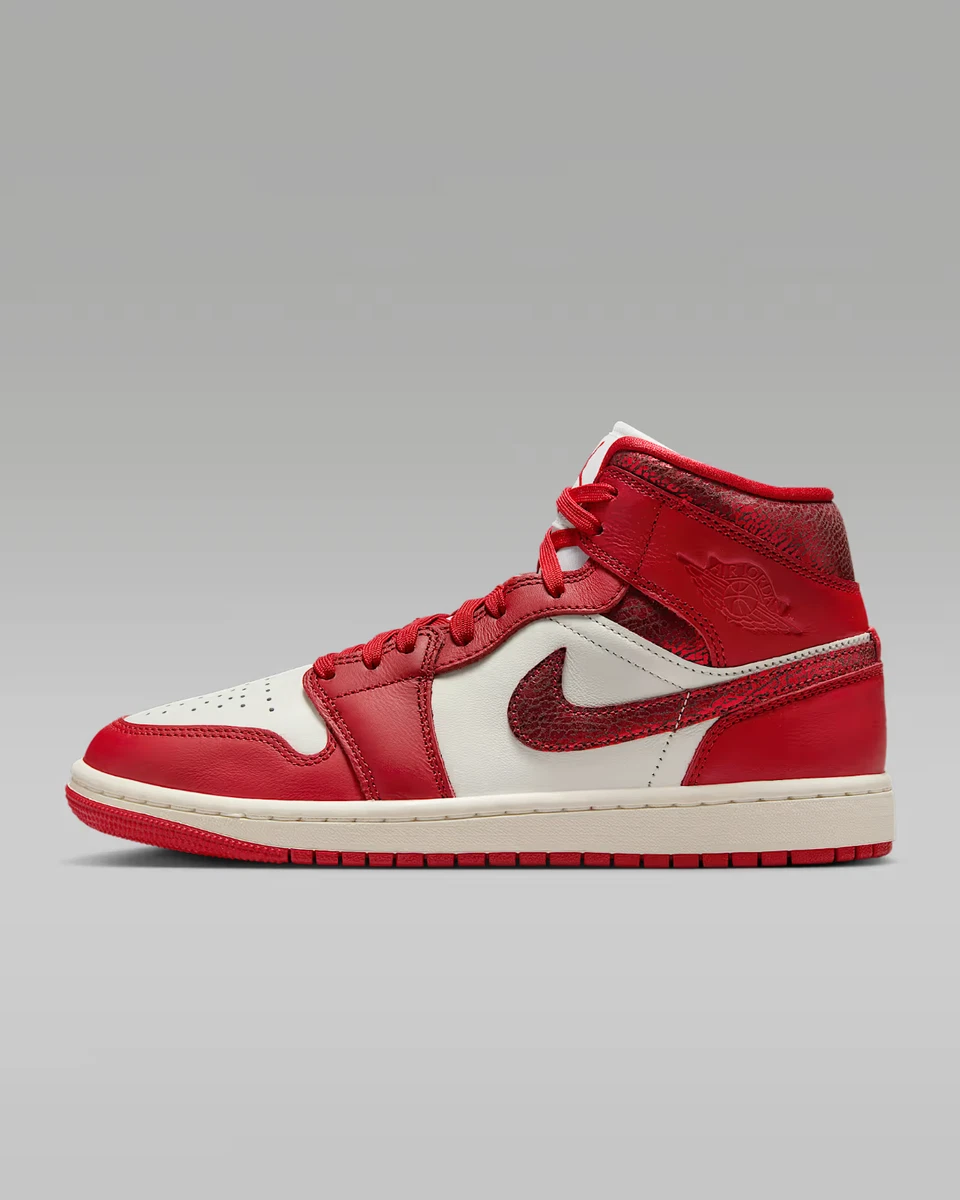 Nike W Air Jordan 1 Mid SE 