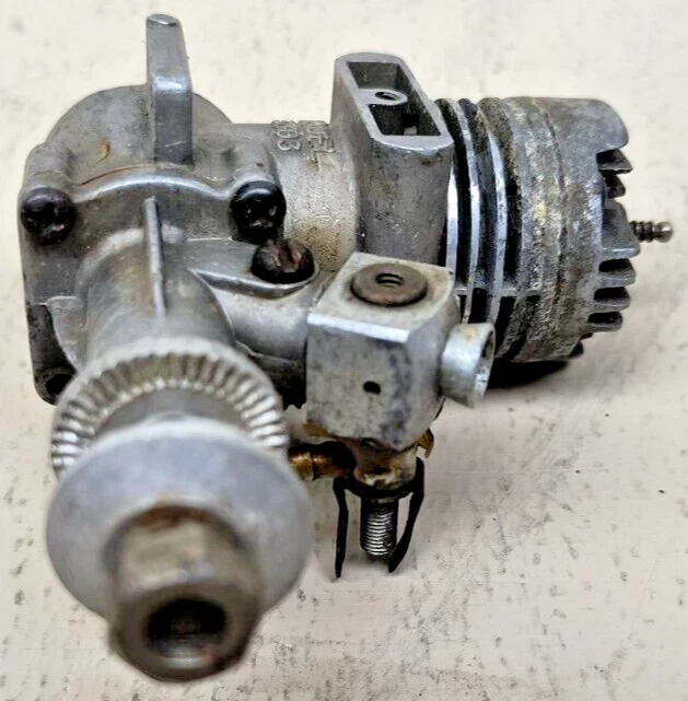 ENYA 15 - III RC Nitro Model Airplane Engine Part Model 3303 - Image 3 of 4