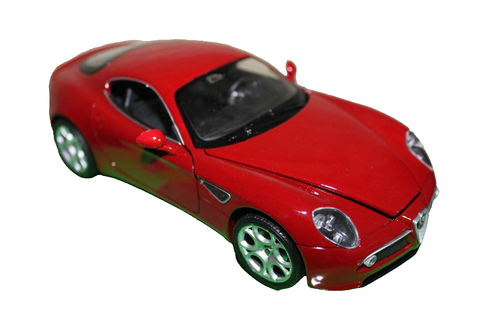 Welly Alfa Romeo 8C Competizione , modello scala 1:24 ROSSO Alfa con scatola - Foto 2 di 9