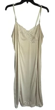 Vintage Wonder Maid Full Slip Sz 38 Champagne Cream Lace Detail Nylon Non Cling