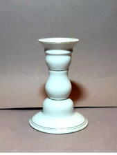 H&uuml;bscher Porzellan Kerzenhalter ,wei&szlig; mit Goldrand,  ca. 10,5cm ( Defekt)