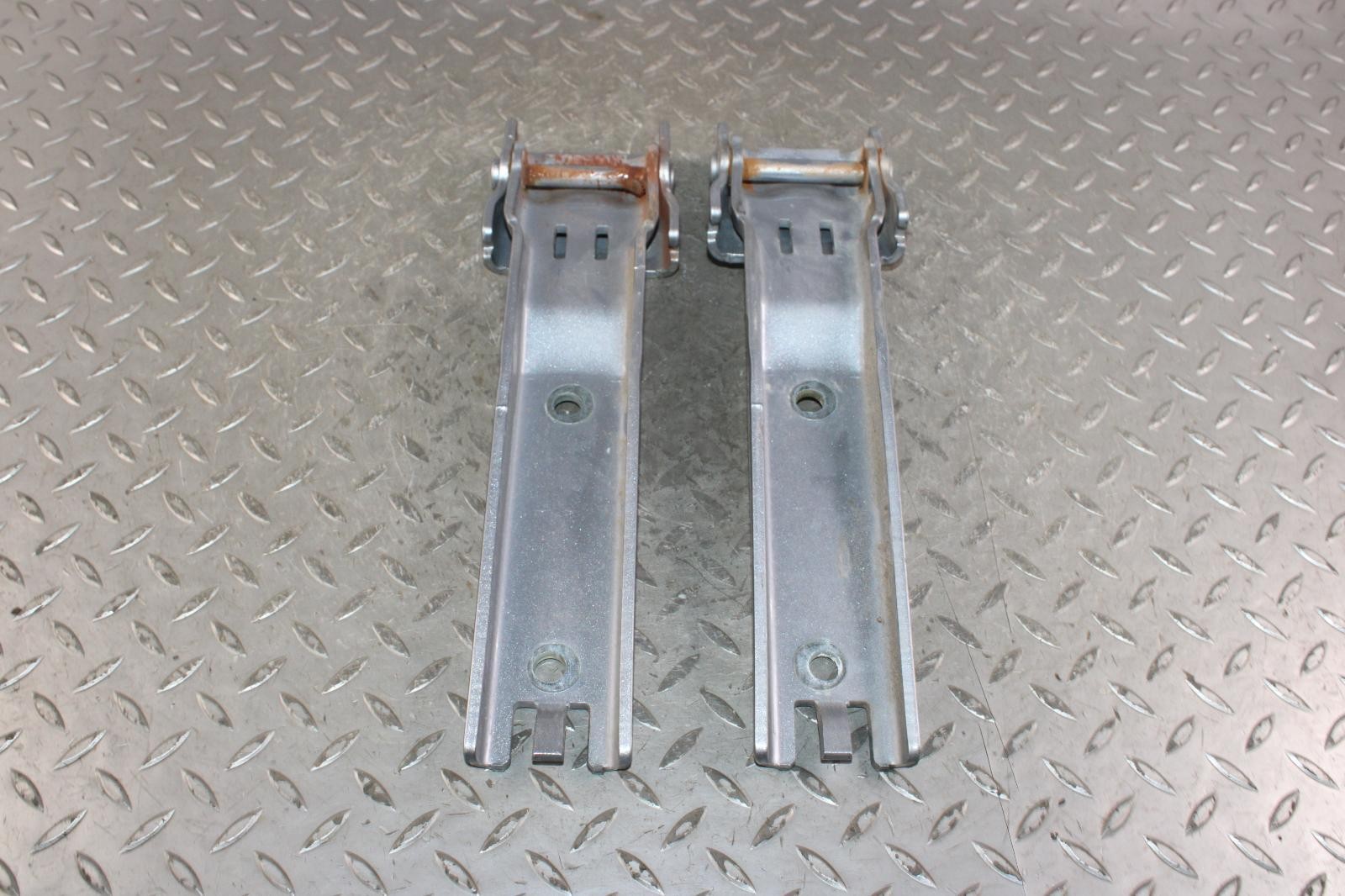 07-18 Wrangler Silver Rear Trunk Hatch Tailgate Pair Hinges 2x OEM Factory thumbnail 6