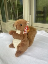Ty Beanie Baby Nuts the Squirrel DOB January 21 1996 MWMT