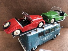 Schuco 1/18 Volkwagen T1 Bus Kleinschnittger with x2 F125