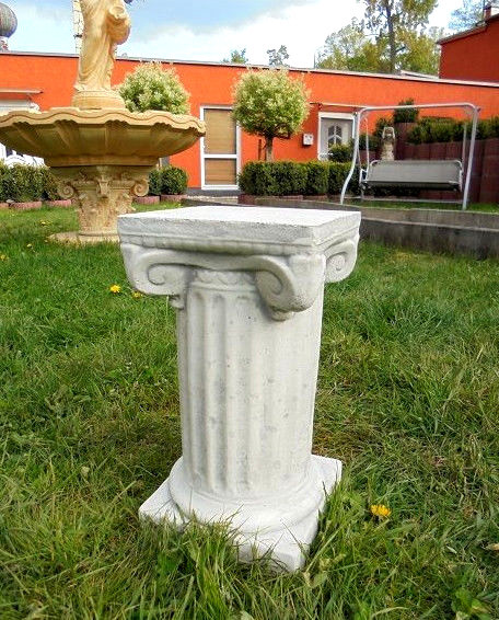 Steinsockel Aus Frostsicherem Steinguss – Höhe 58 Cm, Stellfläche 48x48 Cm, Tragkraft 125 Kg, Farbe Grau, Für Garten & Terrasse
