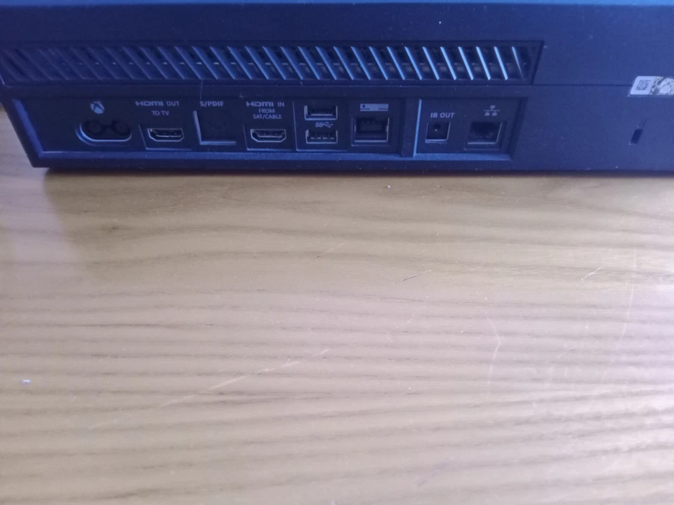 Microsoft Xbox One 500GB Console - Nera + KINNECT tutto testato funzionante - Immagine 2 di 4