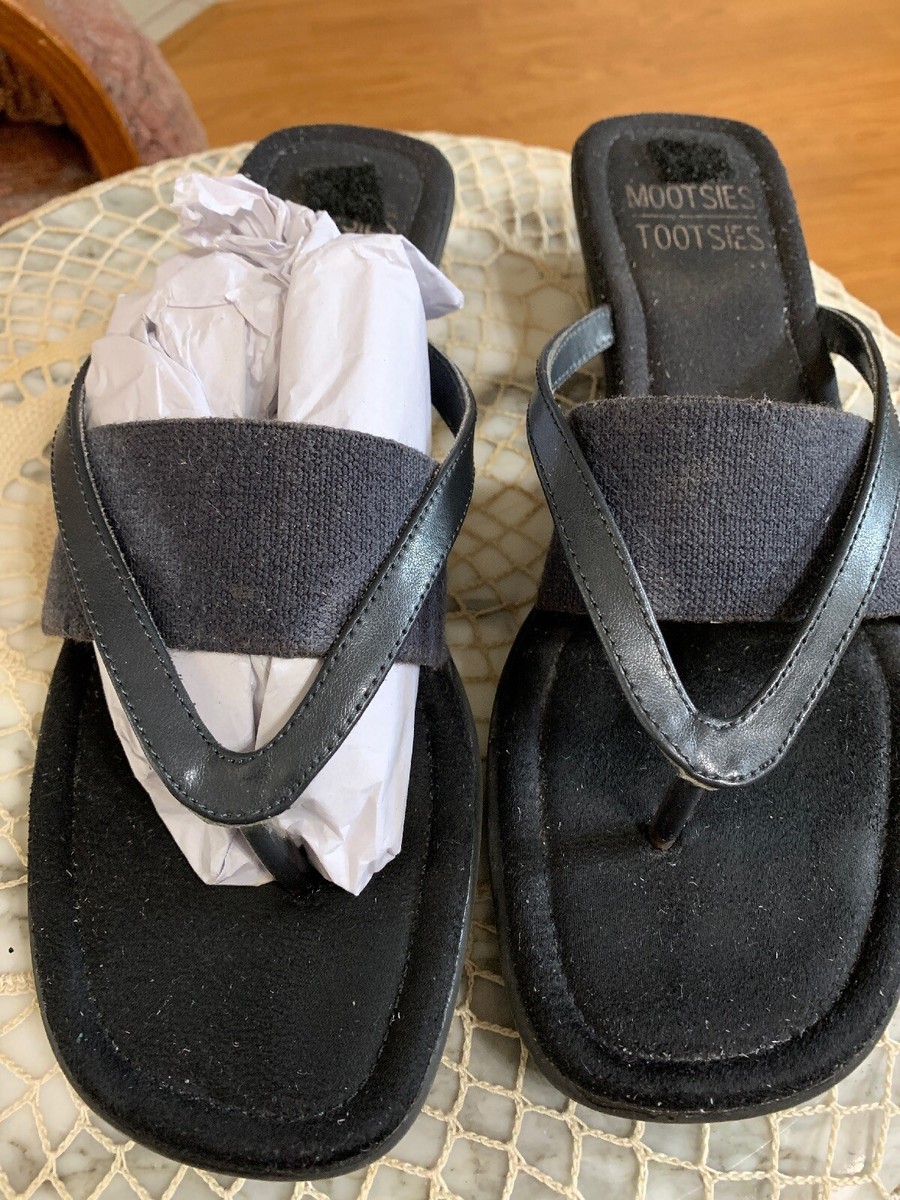 Women's M MOOTSIES TOOTSIES Navy Modemi BlueT-Strap Sandal, Heel  Elastic