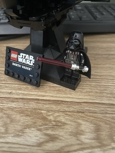 LEGO Star Wars: Darth Vader Helmet (75304) 99% Complete With MINIFIGURE