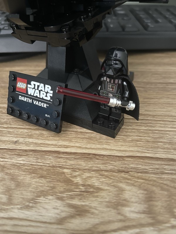 LEGO Star Wars: Darth Vader Helmet (75304) 99% Complete With MINIFIGURE