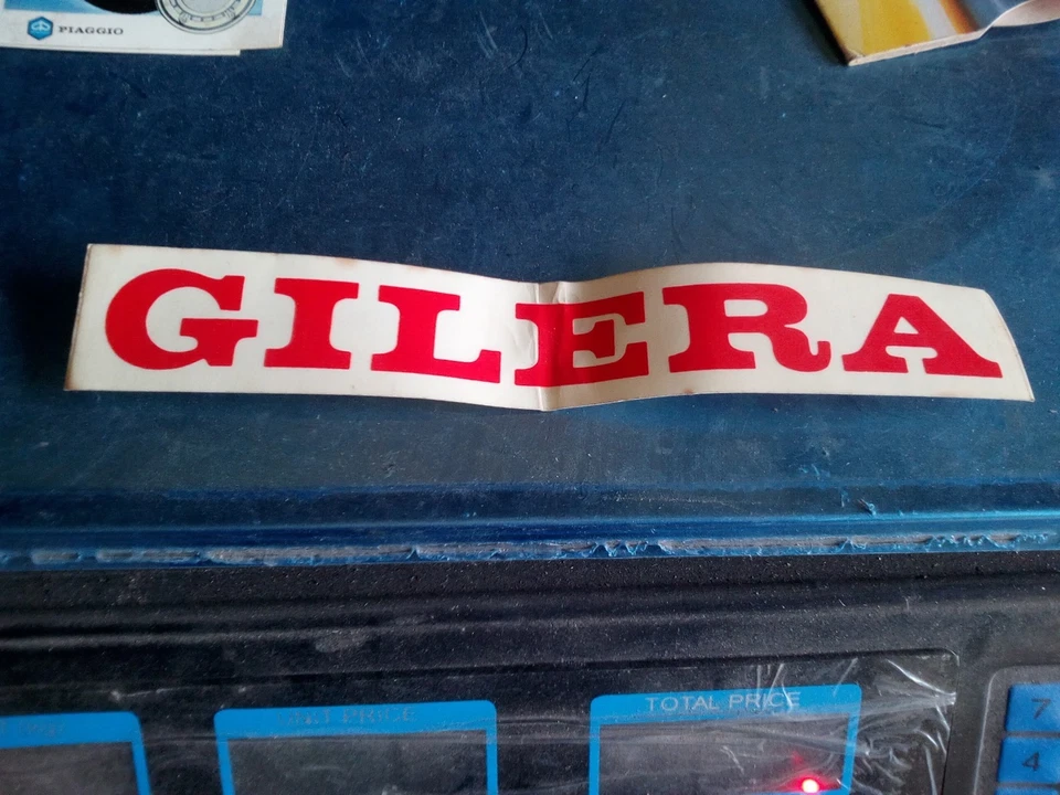 Aufkleber "Gilera" Rot Maße 18,5 X 3 - Bild 1 von 1