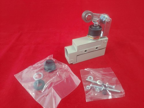 Omron ZE-NA2-2 Enclosed Limit Switch - PRESALE - Picture 2 of 3