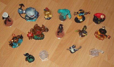 Disney Infinity etc. verschiedene, Kristall-Lot Figuren 15 Stück