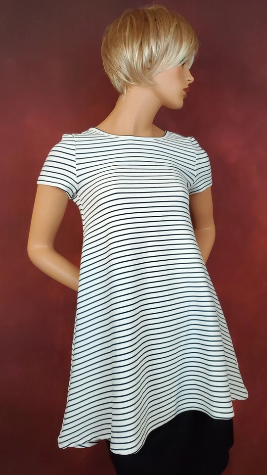 Olivaceous Boutique Short Sleeve Knit Swing Top S Scoop Back Black White Stripe - Image 2 of 4