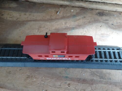 Life Like HO Scale 41' Duracell 1996 Center Cupula Hobby Model Railroad Caboose - Picture 4 of 6