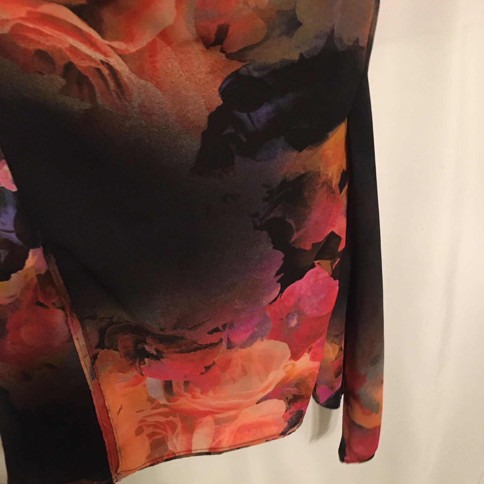 Bold Elements Women’s Top - image 7