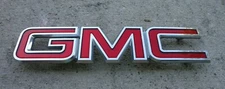 GMC grill emblem badge logo Acadia Sierra Yukon grille OEM Factory Genuine Stock