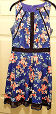 GUESS Los Angeles Fit & Flare Sleeveless Floral Blue Background Lace Trim Size 6