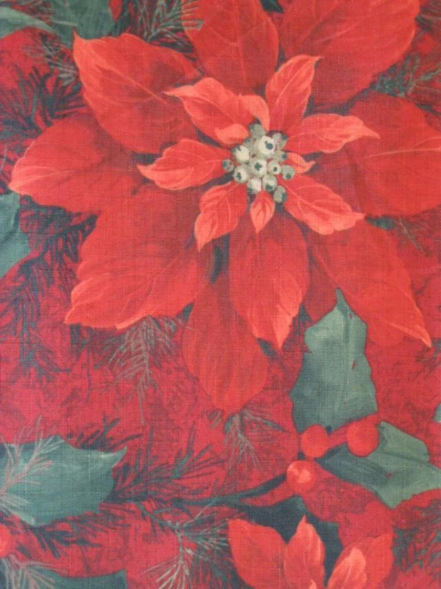 BENSON MILLS Poinsettia Elegance Red Green Christmas Floral Holiday Polyester Tablecloth NIP