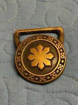 Vintage Tech Ether Guild ''Small Flake'' solid brass belt buckle