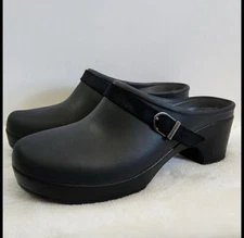 CROCS Sarah Shoes Clogs Women's Black Dual Comfort Croslite Mule Slip On Size 6W