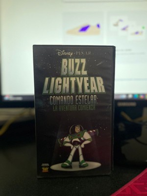 Buzz Lightyear of Star Command: The Adventure Begins (VHS Spanish, 2000)