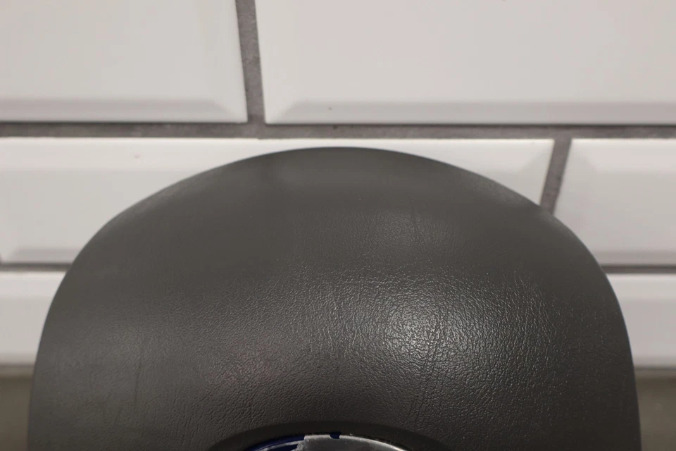 2002-2004 Ford Excursion Driver Steering Wheel Air Bag Medium Flint 3E - Imagem 4 de 4