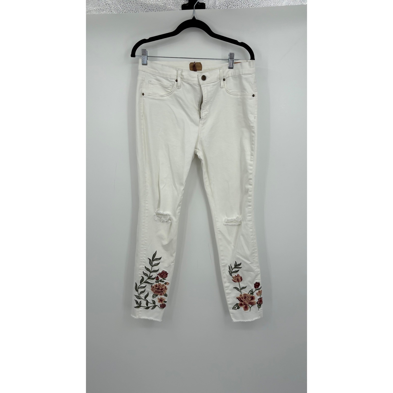 Driftwood Jackie Floral Embroidered White Skinny Jeans Distressed Size 31