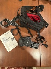 Olympus C-8080 Wide Zoom Camedia 8MP Digital Camera w/ Bag, Battery, Charger